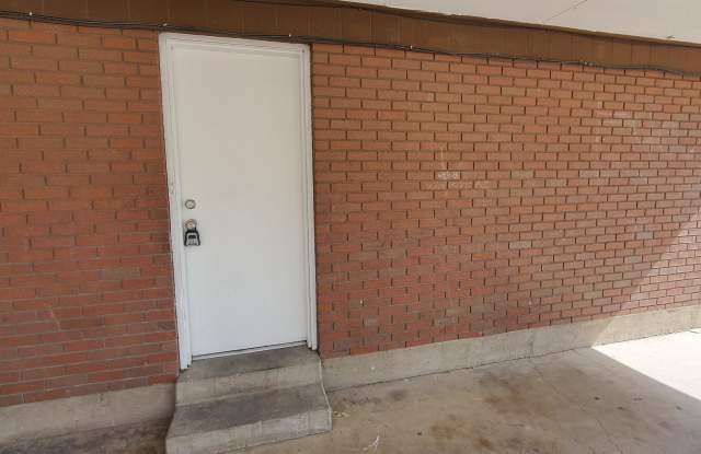 4694 S Lemonwood Cir; Unit B Gallery 2