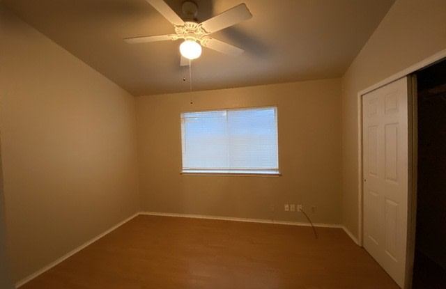 10649 Starcrest Dr Gallery 3
