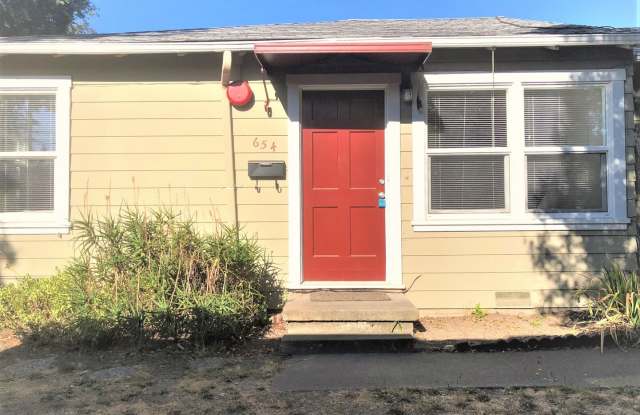 654 McConnell Avenue, Santa Rosa (rear unit) photos photos