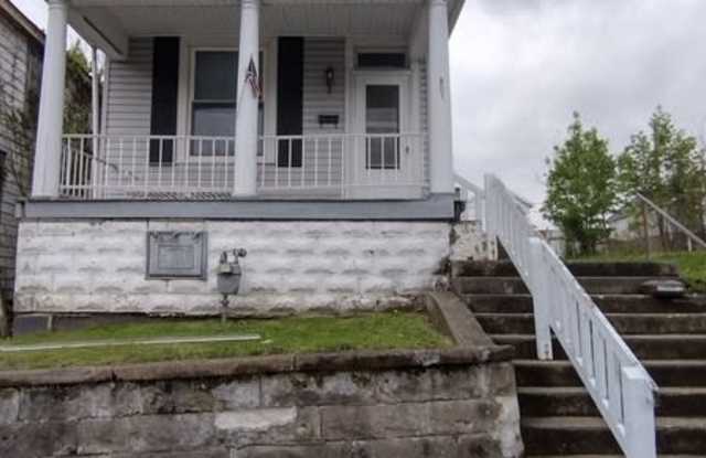 307 Summit Avenue photos photos