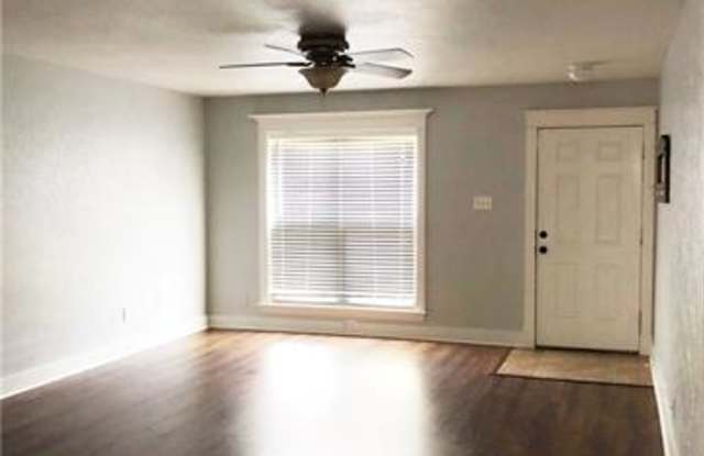 2901 Hazelwood Drive Gallery 3