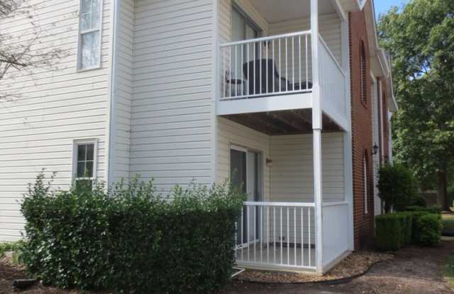 2 BR 2 BA Condo Lynnhaven Parkway & Princess Anne Road Virginia Beach photos photos