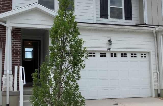New Construction Townhome Located in Prime Saratoga Springs Location. photos photos