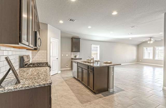18326 Arcola Bay Lane Gallery 3