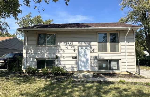 215 East Tulip Drive - 215 East Tulip Drive, Glenwood, IL 60425