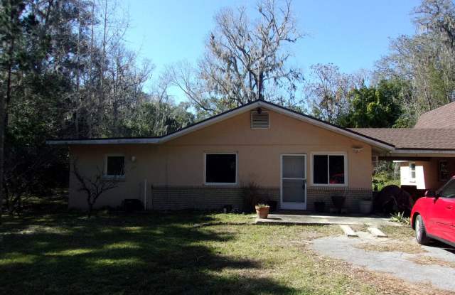Adorable 2 Bedroom 1 Bath in Brooksville photos photos