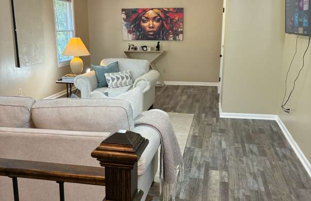 410 Etowah Avenue Gallery 3