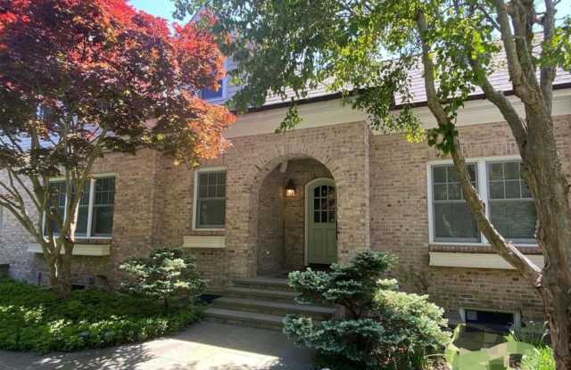 190 Jackson Landing Gallery 3