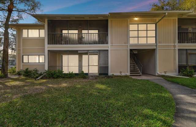 Newly Renovated Gem in Raintree Village: 2BR Condo with Modern Upgrades  Prime Location! - 6012 Laketree Lane, Temple Terrace, FL 33617