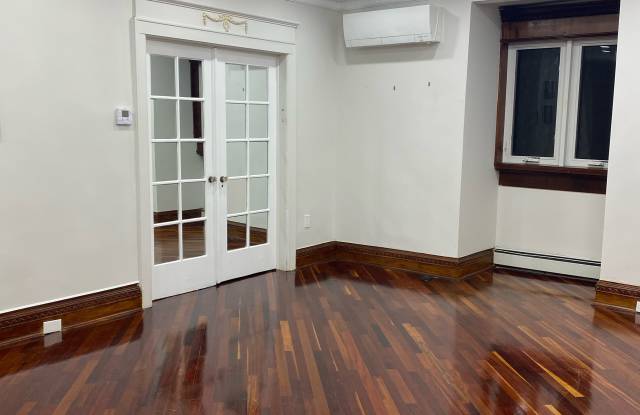 1820 East 19th Street photos photos