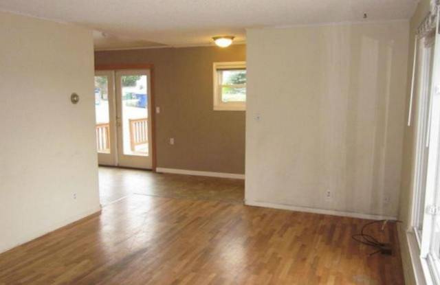 15802 12th Ave SW Gallery 2