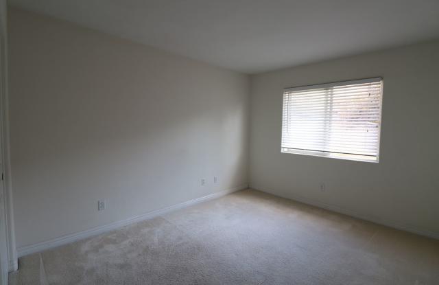 Great Shared Space For Rent photos photos