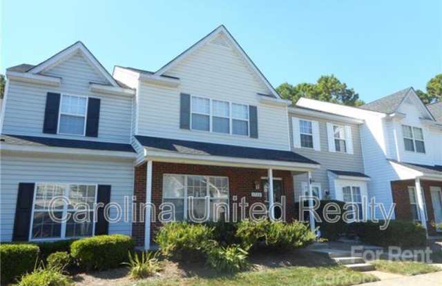 1726 Forest Side Ln Gallery 1