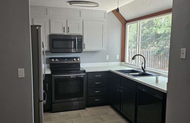 22222 Southwest Mandan Drive photos photos