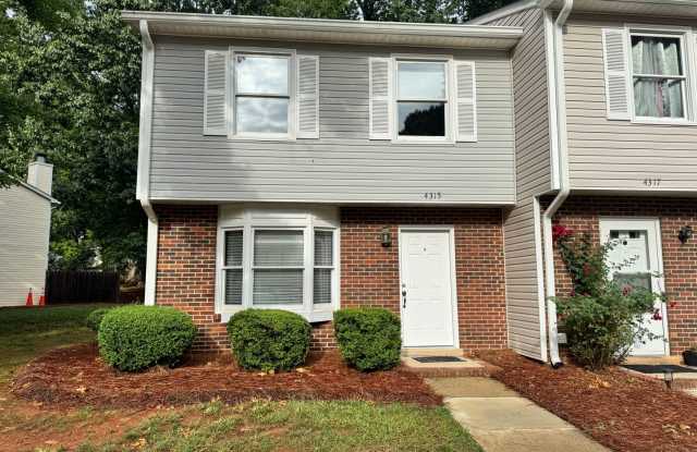 3 Bedroom, 2.5 Bathroom Townhouse in Greensboro, NC! photos photos