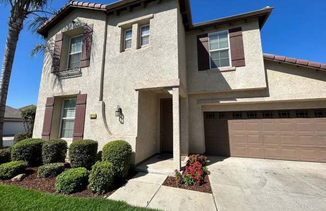 Move In Special Gated Community - 1513 North Pisa Street, Visalia, CA 93291