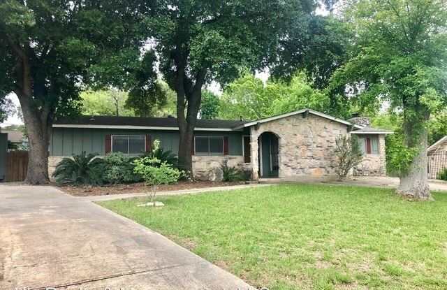 10907 Meadowhome St - 10907 Meadowhome St, San Antonio, TX 78230
