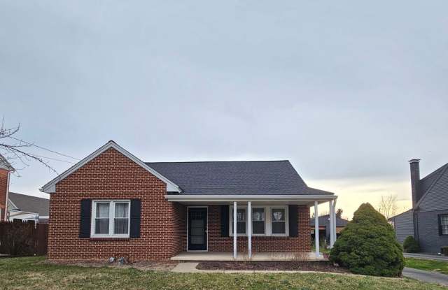 923 Rohrerstown Rd, Lancaster, PA photos photos