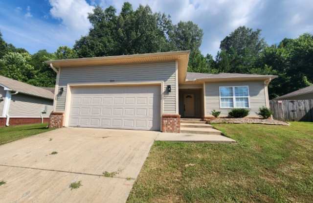 Welcome home to 503 Sharon Oaks Court, Benton for rent - *Please read the full description* photos photos