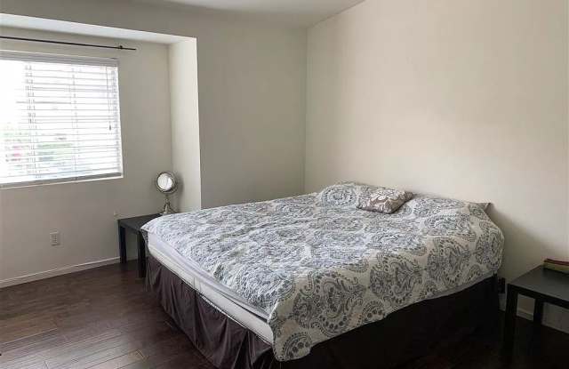 3859 Creststone Place Gallery 4