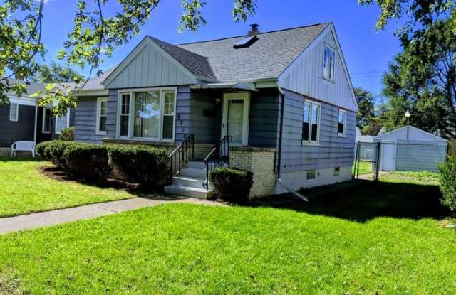 6910 Ridgeland Avenue Gallery 2