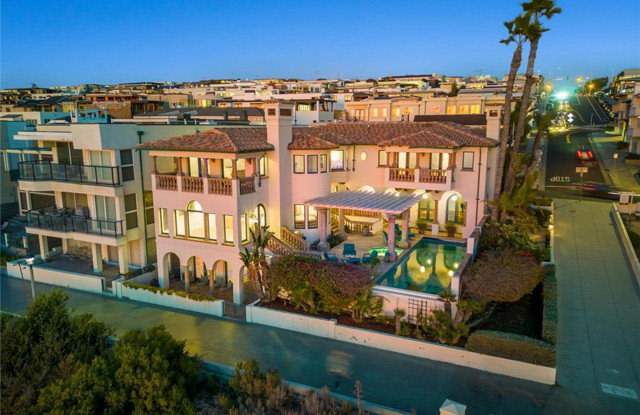 1500 North The Strand photos photos