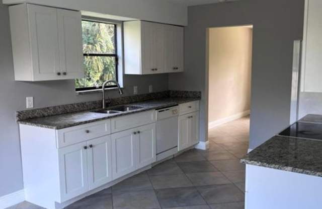 8760 Lyndall Lane, West Palm Beach, FL 33403 - 8760 Lyndall Lane, Palm Beach County, FL 33403