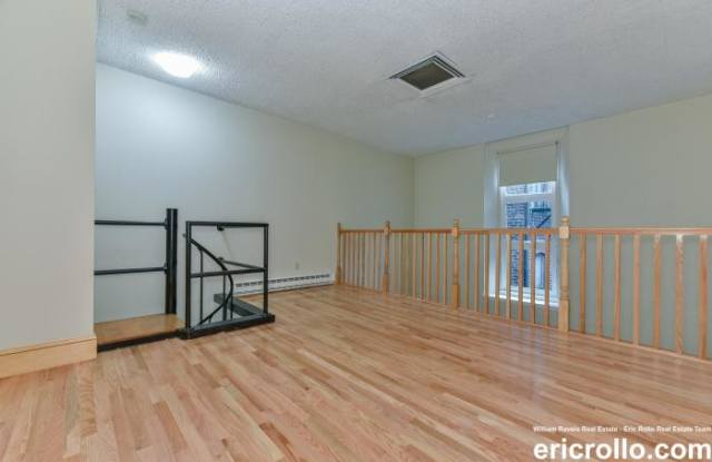 287 Hanover Gallery 4