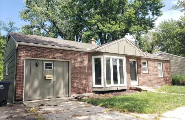 Remodeled Raytown Home-Coming SOON!! photos photos Remodeled Raytown Home-Coming SOON!! photos photos