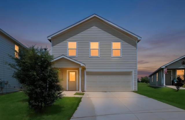 Beautiful 4-Bedroom Home with Golf & Clubhouse Access Gallery 1