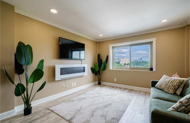 2285 Peachtree Road NE 801 - 2285 Peachtree Rd NE, Atlanta, GA 30309