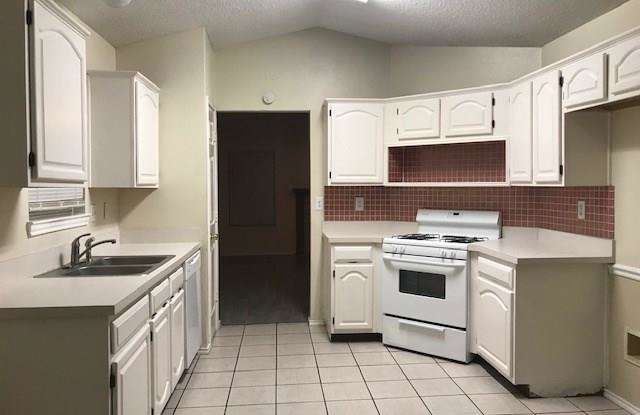 2901 Caladium Court - 2901 Caladium Court, Garland, TX 75040
