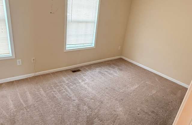 5704 Falkland Place Gallery 1