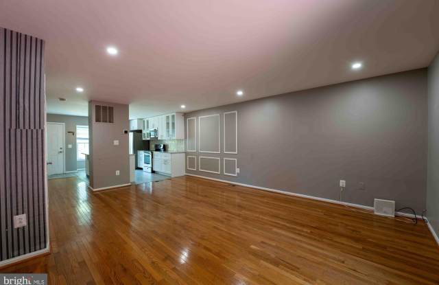 18246 FOX CHASE Circle Gallery 4