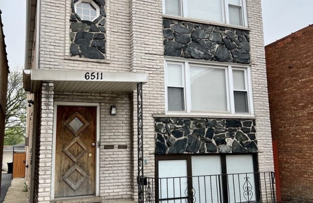 6511 W Archer Avenue - 6511 West Archer Avenue, Chicago, IL 60638