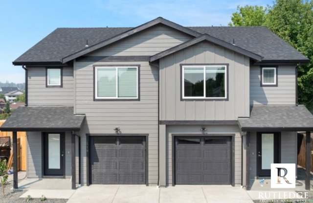 Gorgeous! 3 Bedroom Townhome in Eagle Point photos photos