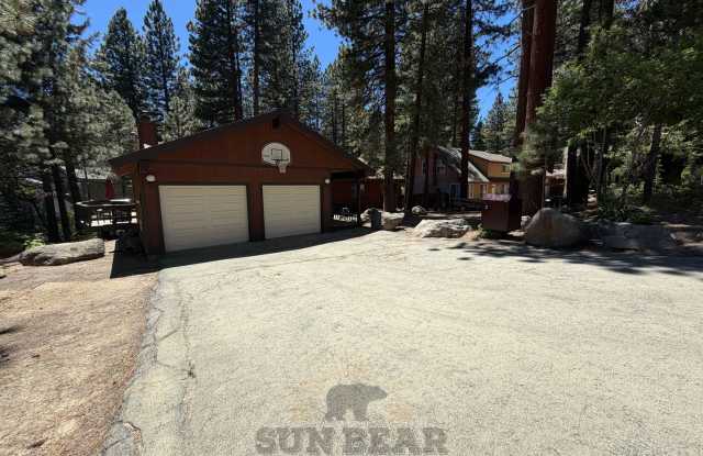Bedroom Home in Incline with Garage - Dog Friendly photos photos