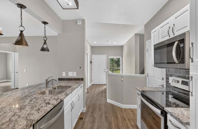 Updated 3BD/3BA Townhome: Quartz Counters, Full Basement Suite/Home Theater, Central A/C photos photos Updated 3BD/3BA Townhome: Quartz Counters, Full Basement Suite/Home Theater, Central A/C photos photos
