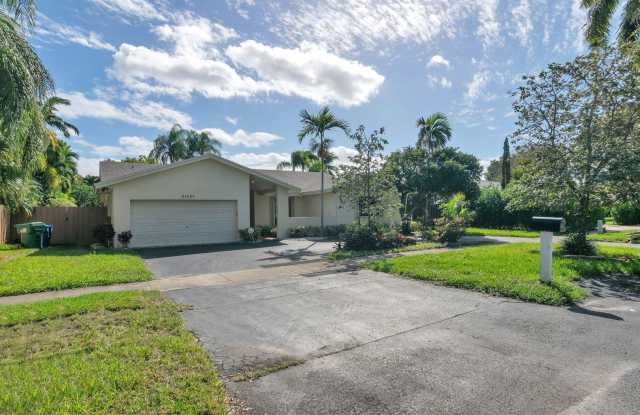Beautiful home in quiet neighborhood photos photos Beautiful home in quiet neighborhood photos photos