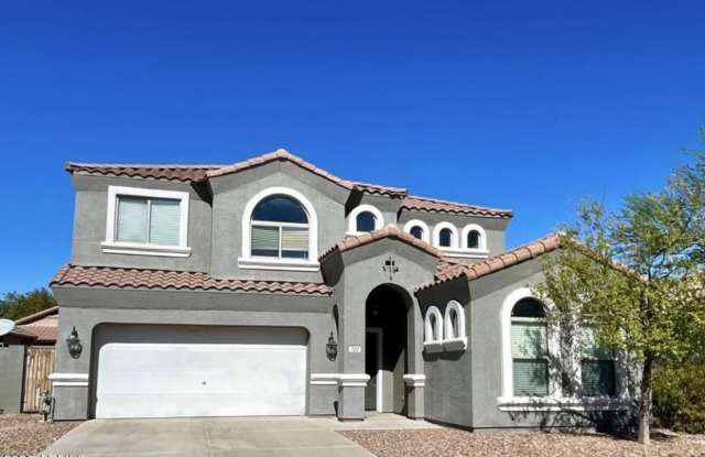 722 E Saddle Way Gallery 1