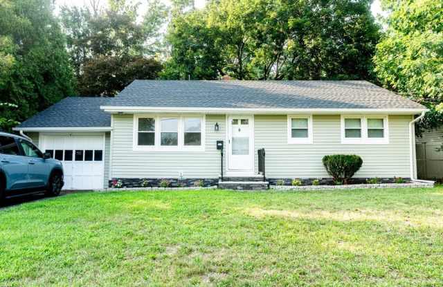640 Warfield Rd photos photos
