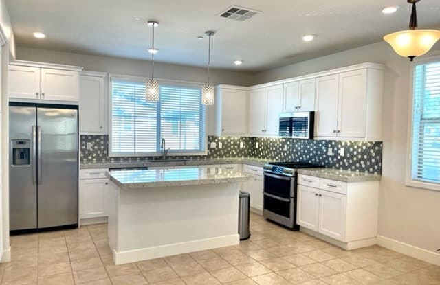 4310 Poppy Lane Gallery 3
