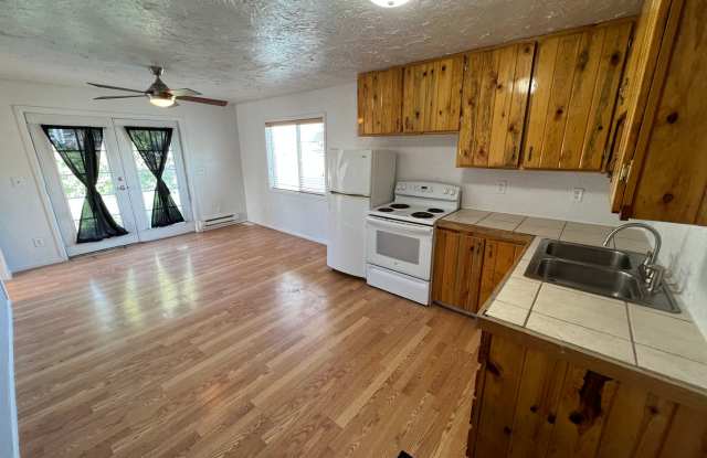 1 bed 1 bath Apartment with Great Natural Light photos photos