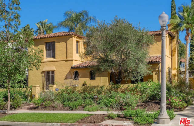 500 N Las Palmas Ave photos photos