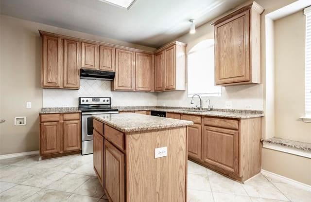 7913 Thorneywood Road - 7913 Thorneywood Road, Plano, TX 75024