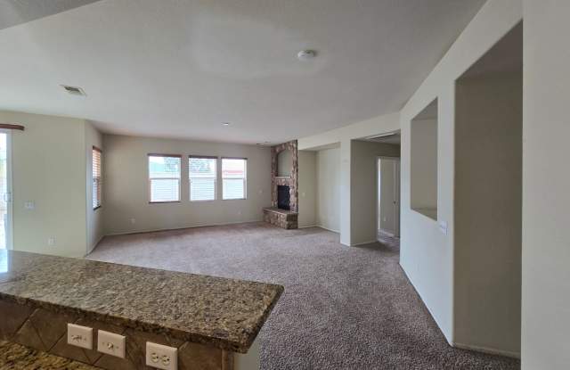 Beautiful 4 bedroom, 3 bath home. Gallery 3