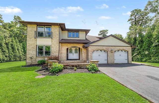 2452 Lahn Ln photos photos