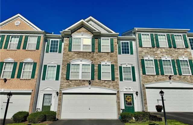 233 Grace Manor Dr Gallery 2