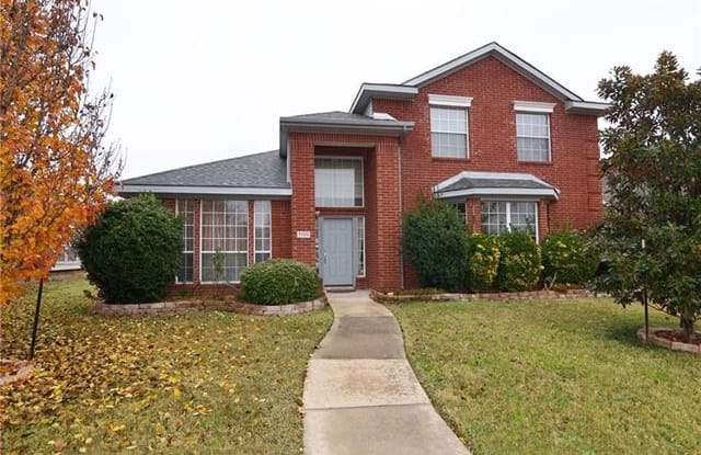 7520 Vineyard Drive - 7520 Vineyard Drive, Plano, TX 75025
