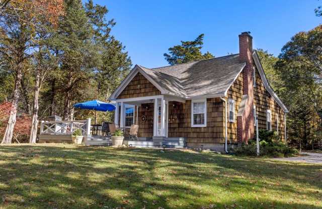 289 Three Mile Harbor Hog Creek Road photos photos